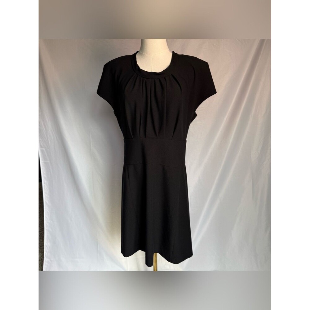 Vince Camuto Cocktail Mini Dress Cap Sleeve Size 10 LBD Little Black Dress